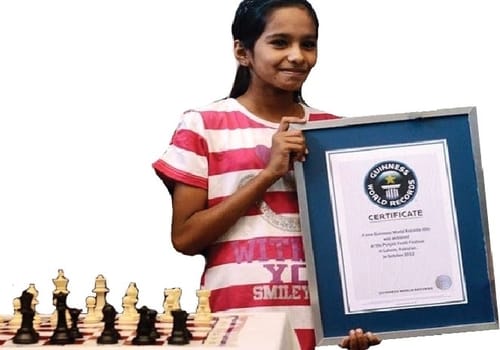 Mehr Gul Chess Set