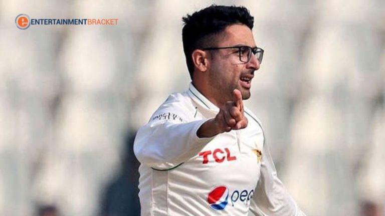 List of Pakistan Bowlers taking fifer on Test debut
