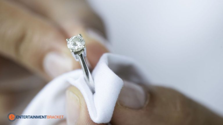 How To Clean Silver Jewelry